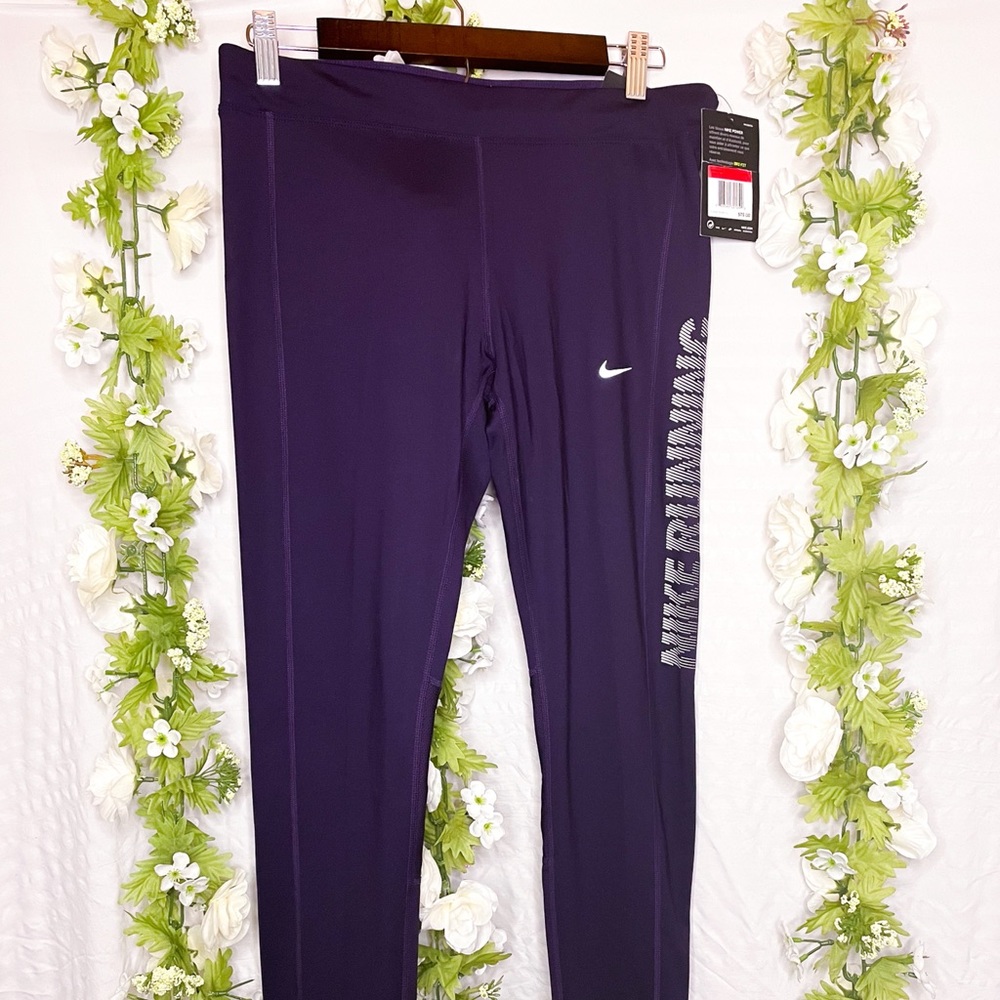 NWT Nike Leggings